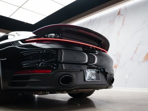 Used 2020 Porsche 911 Carrera 4S image 32