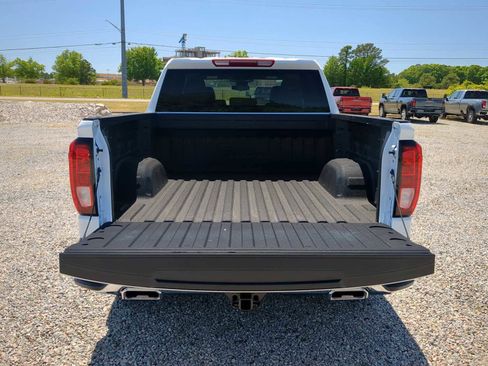 New 2026 GMC Sierra 1500 SLE w/ X31 Off-Road Package AWD/4WD image 25