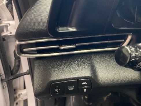 Used 2021 Hyundai Elantra Blue FWD image 21