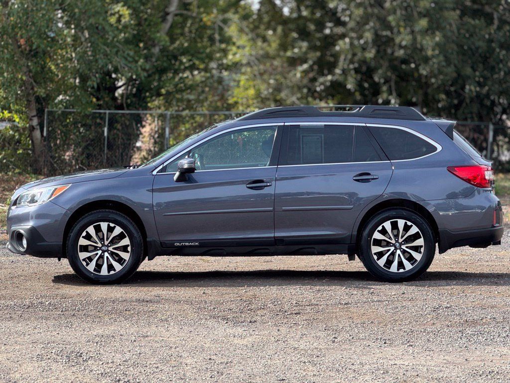Used 2017 Subaru Outback 2.5i Limited w/ Popular Package #5 AWD/4WD image 4
