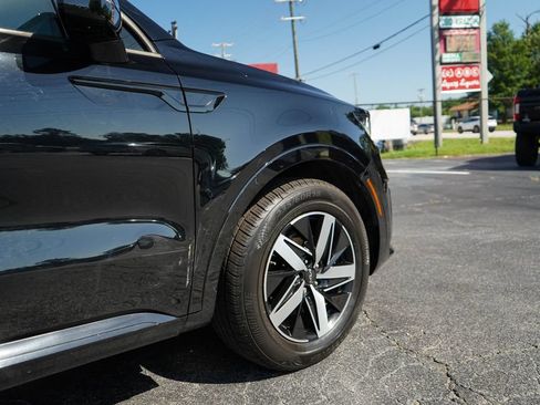 Used 2022 Kia Sorento S w/ Panoramic Sunroof Package FWD image 19