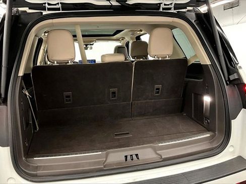 Used 2024 Lincoln Navigator Reserve image 42
