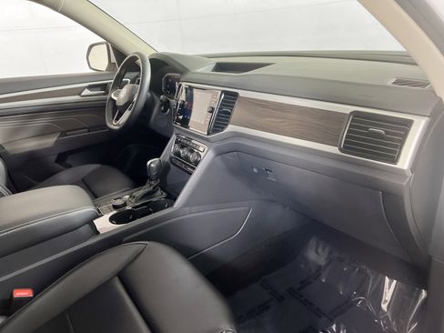 Used 2022 Volkswagen Atlas SE image 29
