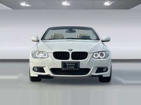Used 2013 BMW 335i Convertible image 5