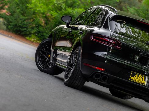 Used 2017 Porsche Macan GTS image 25