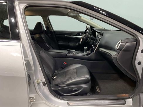 Used 2017 Nissan Maxima SR w/ Midnight Edition image 30