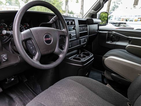 Used 2023 GMC Savana 2500 w/ Driver Convenience Package image 7