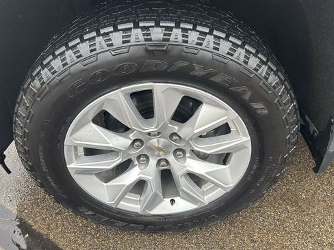 Used 2021 Chevrolet Silverado 1500 Custom image 11