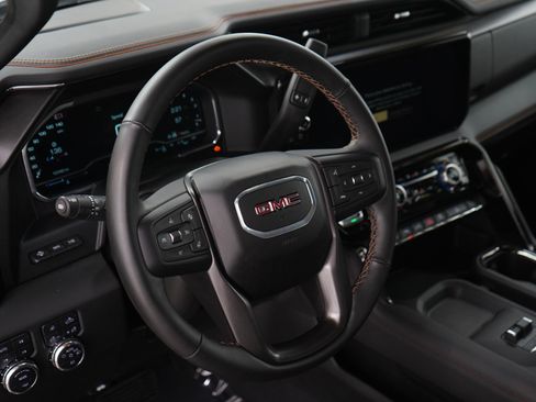Used 2024 GMC Sierra 3500 AT4 w/ AT4 Premium Plus Package AWD/4WD image 19