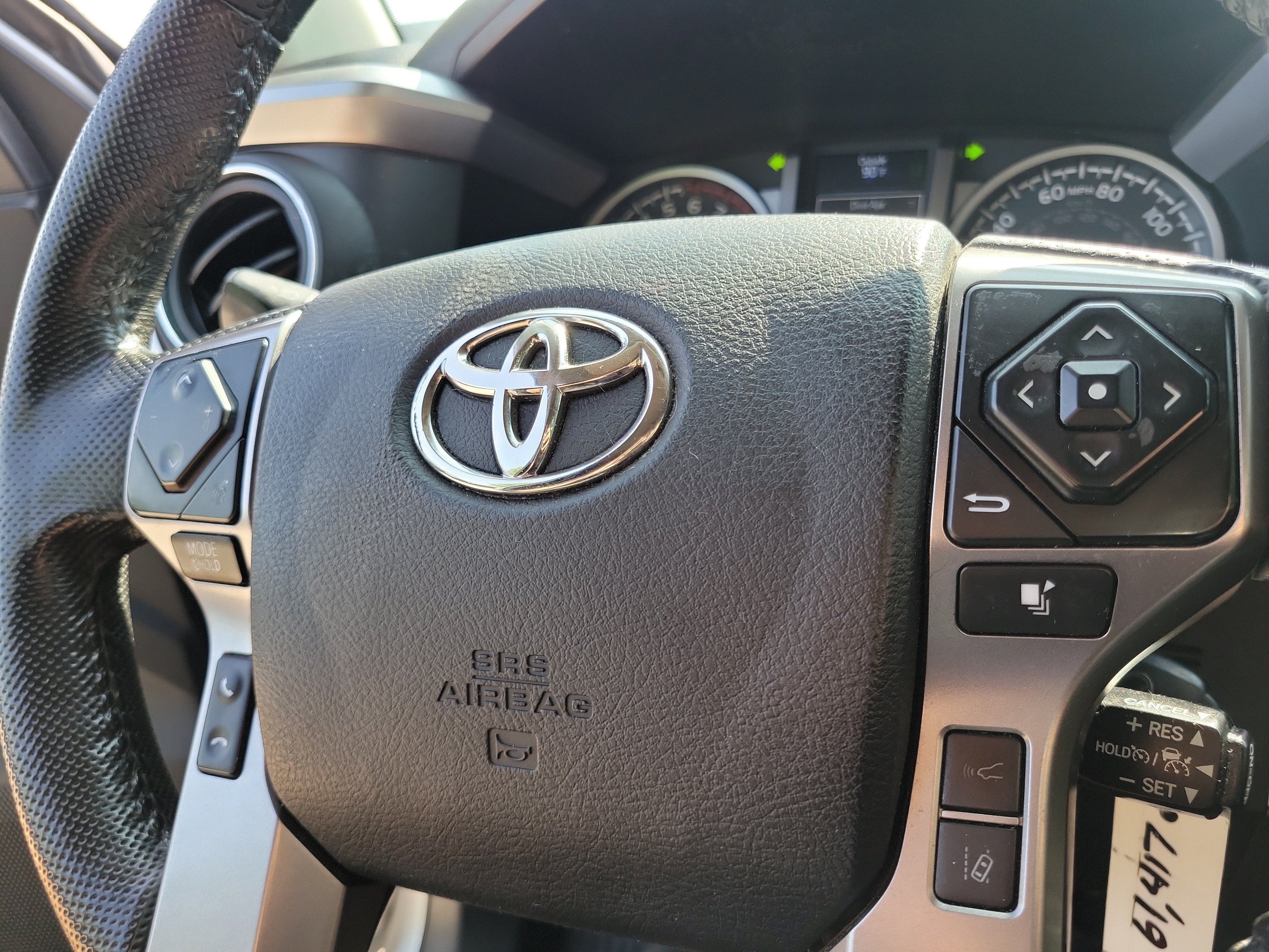 Used 2022 Toyota Tacoma SR5 w/ SR5 Appearance Package (SM) AWD/4WD image 29