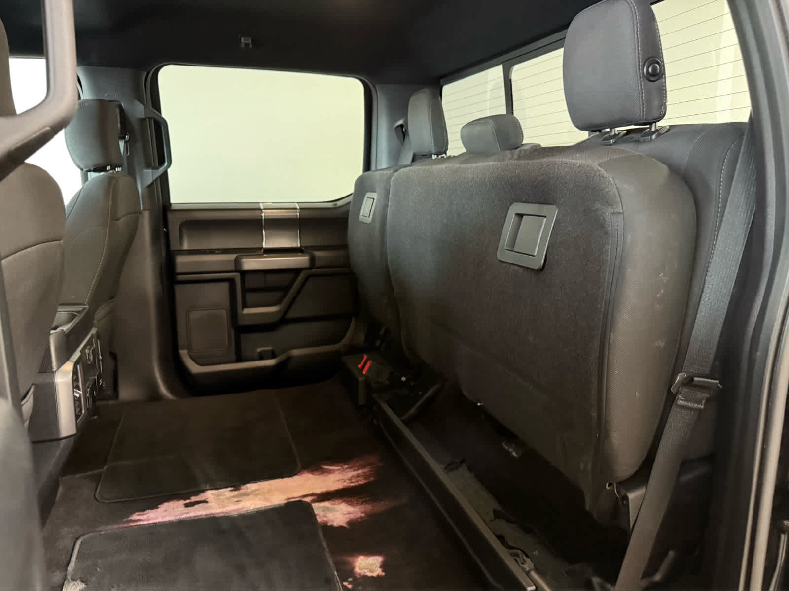 Used 2018 Ford F150 XLT w/ Equipment Group 302A Luxury AWD/4WD image 15