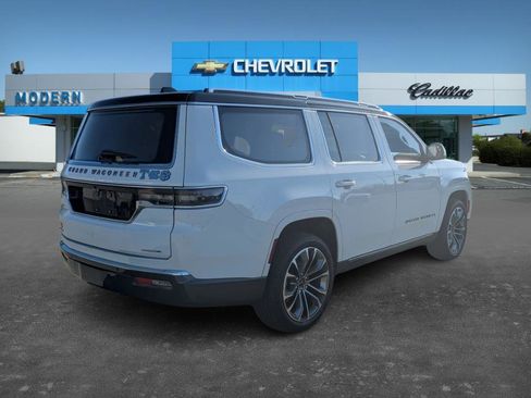 Used 2022 Jeep Grand Wagoneer Series III image 5