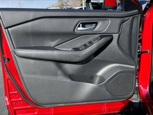 New 2026 Nissan Rogue SV image 10