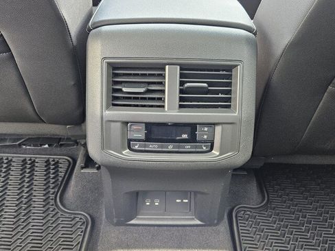 Certified 2023 Volkswagen Atlas SEL Premium AWD/4WD image 11