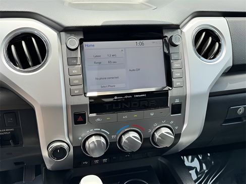 Used 2021 Toyota Tundra SR5 w/ Convenience Package image 8