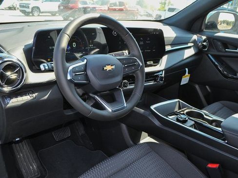 New 2026 Chevrolet Equinox LT image 7