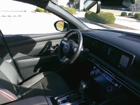 Used 2025 Hyundai Santa Cruz Limited image 34