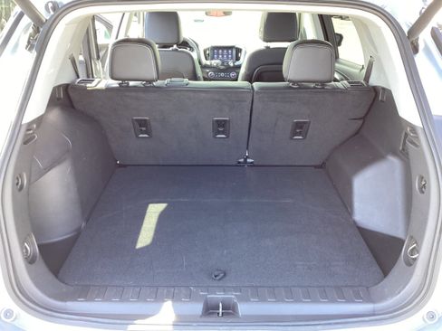 Used 2024 GMC Terrain SLT w/ LPO, Floor Liner Package AWD/4WD image 12