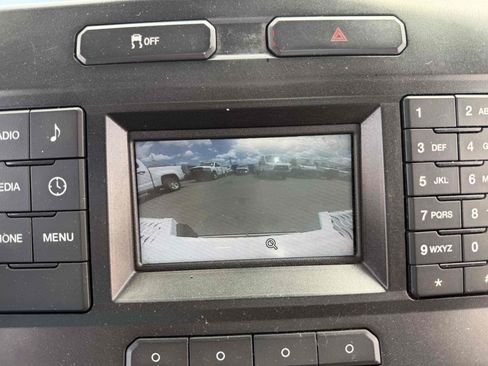 Used 2019 Ford F250 XL w/ Power Equipment Group RWD image 17