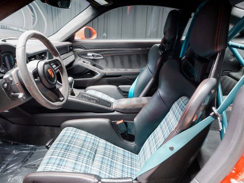 Used 2018 Porsche 911 GT3 image 42