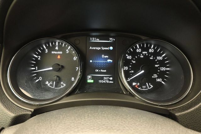 Used 2017 Nissan Rogue SL w/ SL Premium Package FWD image 23