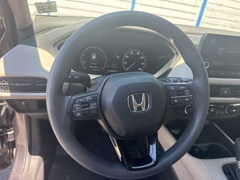 Used 2024 Honda HR-V LX image 19