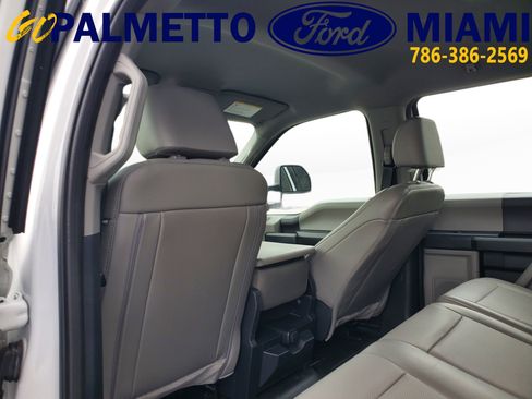 Used 2022 Ford F550 4x4 Crew Cab Super Duty w/ Power Equipment Group image 9