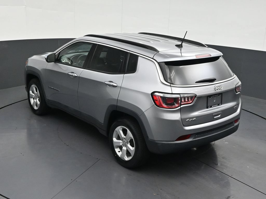 Used 2019 Jeep Compass Latitude AWD/4WD image 17