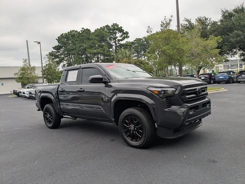Used 2025 Toyota Tacoma SR5 RWD image 21