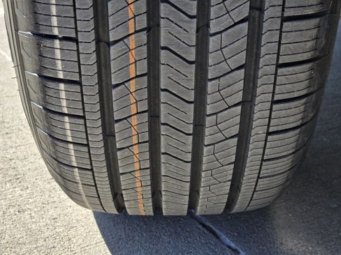 Used 2024 Nissan Pathfinder SL image 17