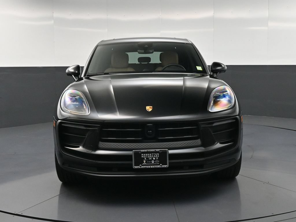Certified 2026 Porsche Macan AWD/4WD image 11