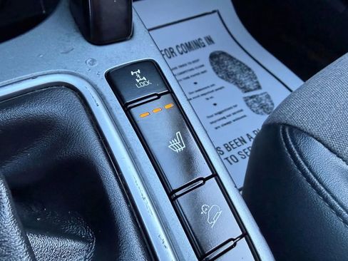 Used 2021 Kia Seltos S image 32