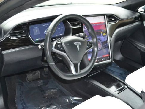 Used 2019 Tesla Model S Long Range image 17