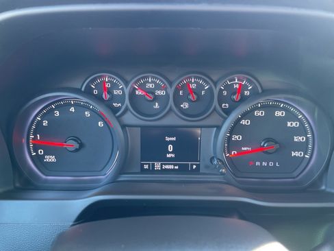 Used 2024 Chevrolet Silverado 2500 Custom w/ Custom Convenience Package image 17