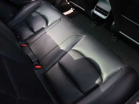 Used 2022 Tesla Model 3 RWD image 15