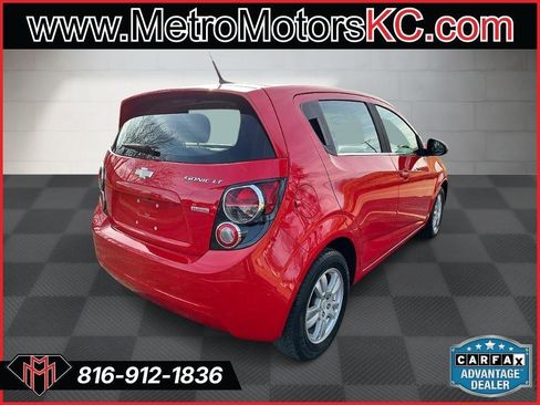 Used 2014 Chevrolet Sonic LT w/ Fun and Sun Package image 6