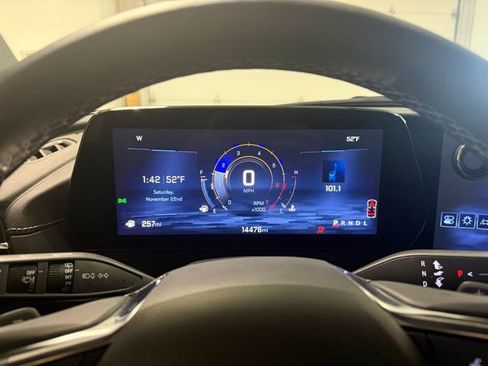 Certified 2025 Chevrolet Traverse LT image 14