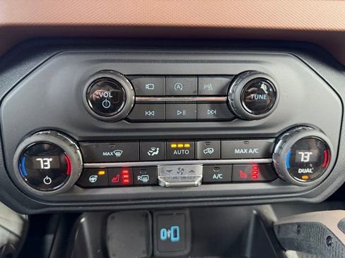 Used 2024 Ford Bronco Outer Banks image 27