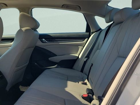Used 2018 Honda Accord EX-L image 10