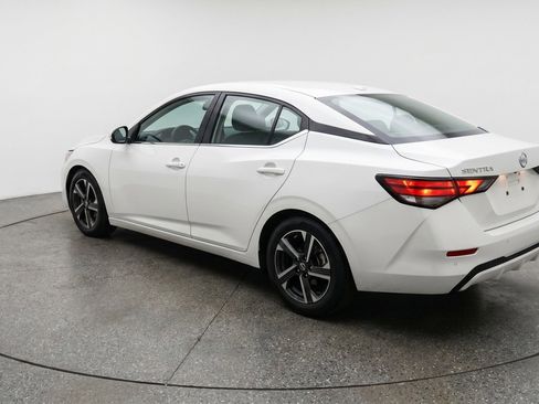 Used 2025 Nissan Sentra SV FWD image 6
