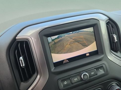 Used 2021 Chevrolet Silverado 1500 Custom RWD image 20