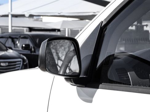 Used 2019 Nissan Frontier S image 38