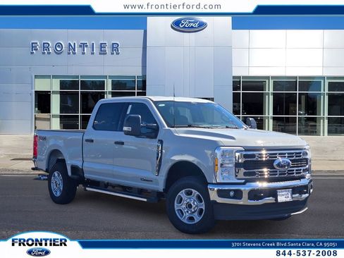 New 2026 Ford F250 XLT w/ FX4 Off-Road Package AWD/4WD image 1