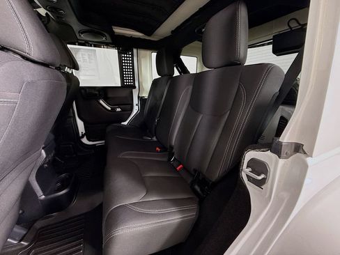 Used 2014 Jeep Wrangler Unlimited Sahara AWD/4WD image 24