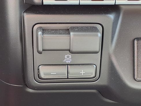 Used 2026 Chevrolet Silverado 2500 Custom w/ Custom Value Package AWD/4WD image 11