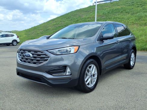 Used 2022 Ford Edge SEL w/ Convenience Package AWD/4WD image 3