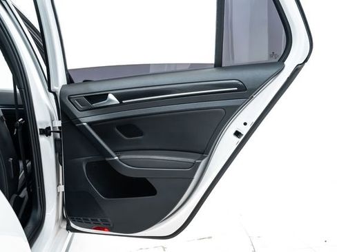 Used 2019 Volkswagen Golf R 4-Door image 21