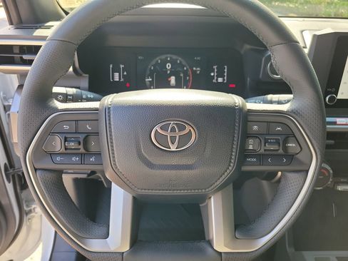 New 2026 Toyota 4Runner SR5 RWD image 17