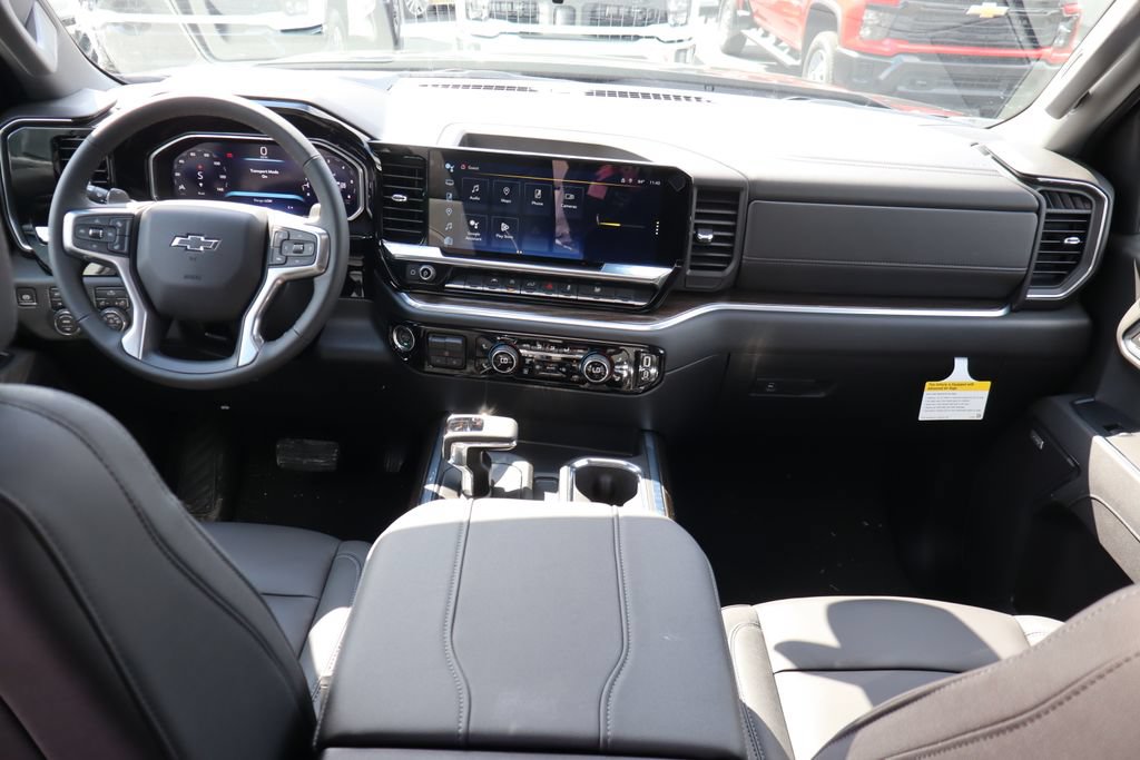New 2026 Chevrolet Silverado 1500 RST w/ Redline Edition AWD/4WD image 18