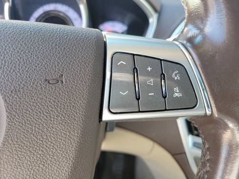 Used 2011 Cadillac SRX Luxury AWD/4WD image 16
